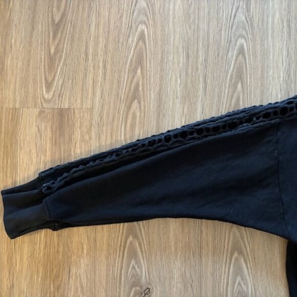 Pam & Gela Womens Sweater Sweatshirt Size Small Black Crochet Grunge Dark Goth - Picture 9 of 15